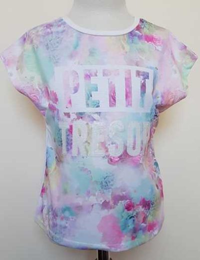 110.H & M wit t-shirt met gekleurde prints mt. 110/116