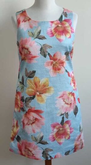 Blue Bay lichtblauwe jurk met bloemen prints mt. 42