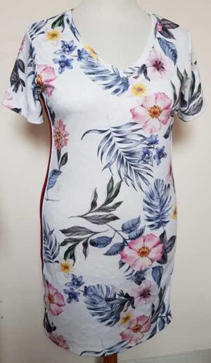 Made in Italy roomwit jurkje met bloemen en bladeren mt. M