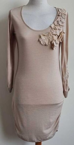 We Fashion beige jurkje mt. 38 NIEUW