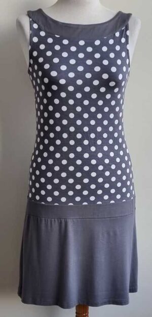 Cassis grijs jurkje met witte dots mt. 38