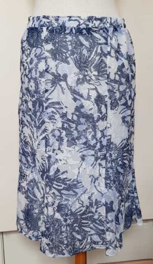 Setterlady witte langere rok met blauwe print mt. 40