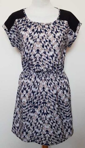 Jacqueline de Yong jurkje met blauw en beige mt. 36