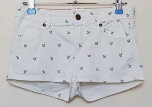 152.L.o.g.g. witte stretchy short met ankertjes mt. 152
