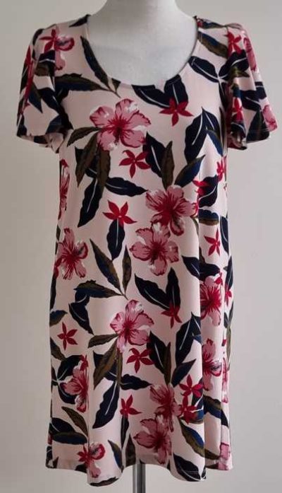 Mango roze jurkje met bloemen print mt. XS