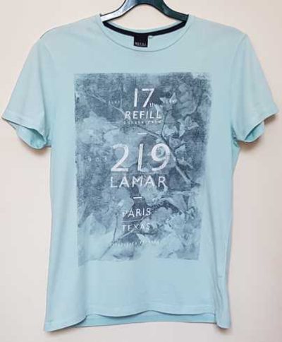 Refill lichtblauw t-shirt met grijs/witte print mt. S