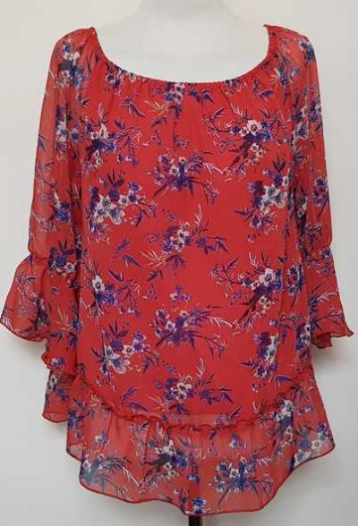 Yessica rode blouse met print en trompet mouw mt. 38