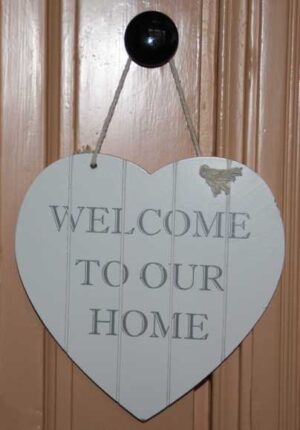Wit houten hart met tekst