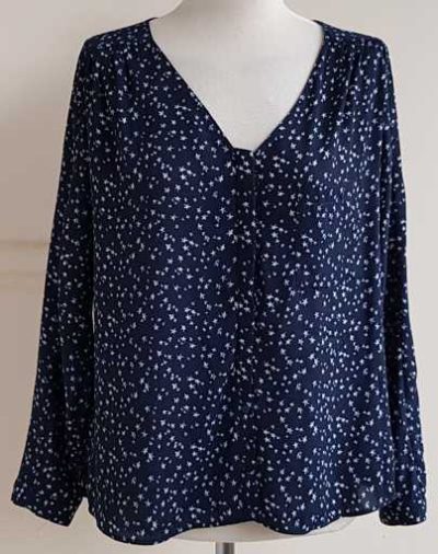 Zara donkerblauwe blouse met sterretjes mt. M