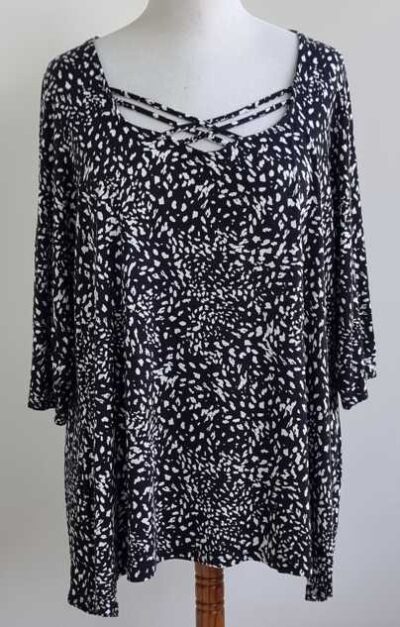 MS Mode Zwart shirt met witte print mt. 54 (3XL)