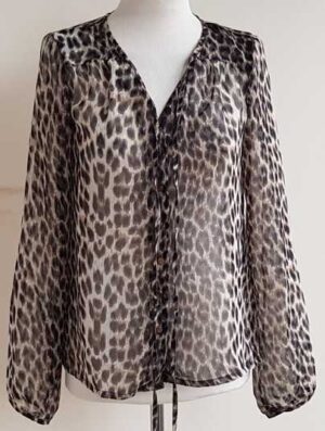 Beige blouse met dieren print mt. S