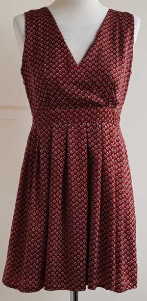 New Look donkerrood jurkje met grijs/blauw printje mt. 38 (10)