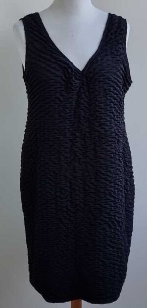 Cassis zwarte stretchy jurk mt. 46