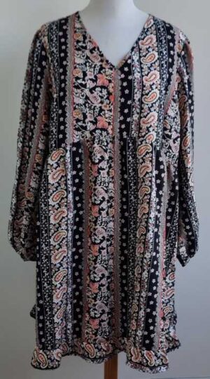 Shein zwart jurkje met roze/bruine printjes mt. 52 (4XL)