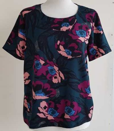 Jacqueline de Yong donkergroene blouse met bloemen print mt. 36