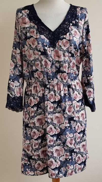 Jacqueline de Yong blauw jurk met bloemen en kant mt. 38