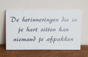 Roomwit tekstbord met tekst