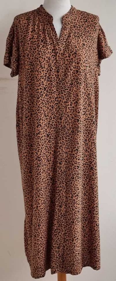 H & M bruin jurkje met dieren print mt. 34