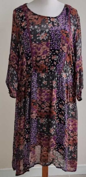 Zay (Zizzi) zwarte jurk met prints mt. 54/56 (XL)