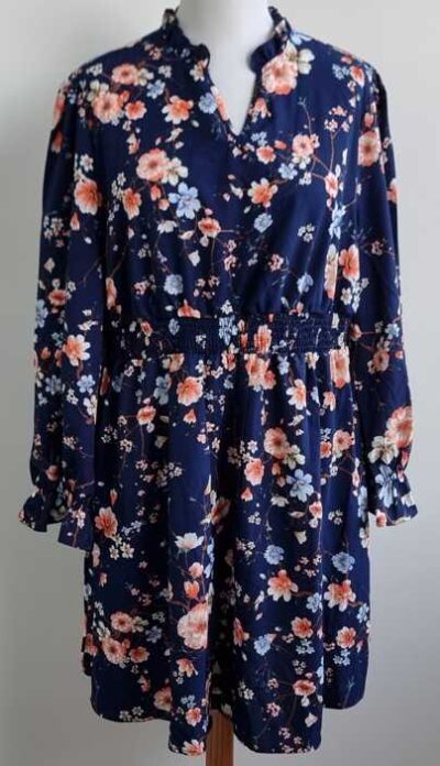 Shein Curve donkerblauwe jurk met bloemen mt. 52 (4XL)