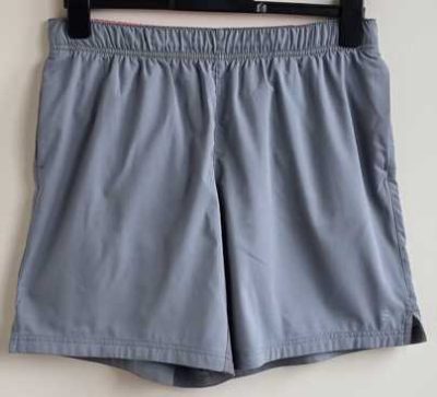 H & M Sport grijze short mt. M