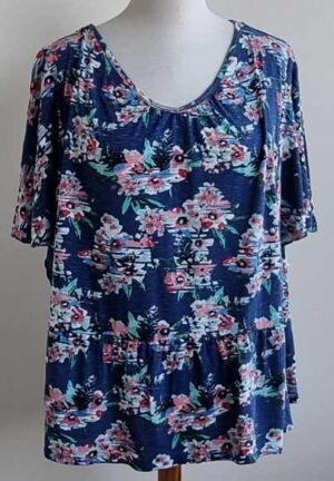 Maxi Blue blauw t-shirt met bloemen print mt. 54/56