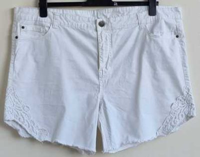 MS Mode witte jeans short met kant mt. 50