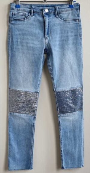 152.H & M stretchy 7/8 jeans mt. 152