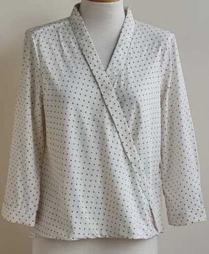 Vero Moda ecru blouse met zwarte stipjes mt. L