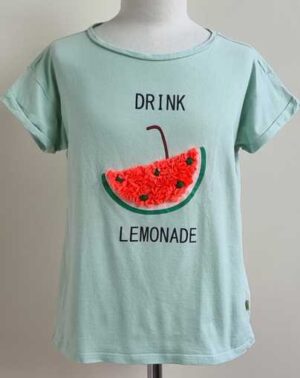 146.Hema lichtgroen shirt met applicatie mt. 146/152