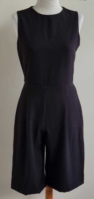Warehouse zwarte playsuit mt. 36