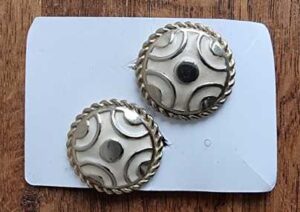 Ronde goudkleurige vintage oorbellen met clips