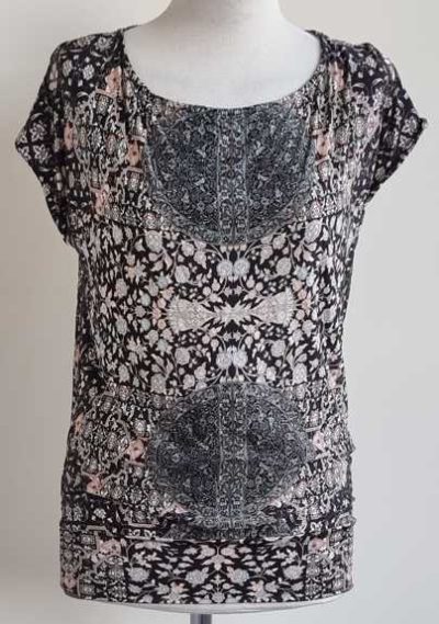 Comme Ca zwarte top met prints mt. 36