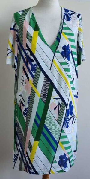 We Fashion witte jurk met gekleurde prints mt. S