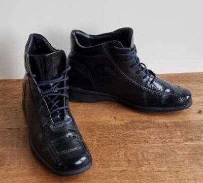 Moda zwarte hoge schoenen mt. 40