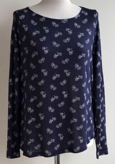 H&M blauw shirt met fietsen print mt. M