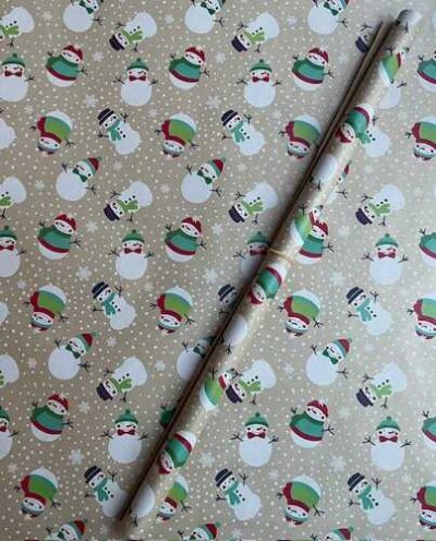 Luxe cadeaupapier met sneeuwpop