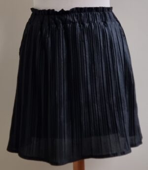 Party Collection zwart plisse rokje met glimmertje mt. L
