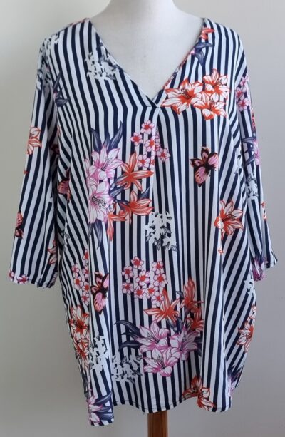 By Bella blauw/wit gestreepte blouse met bloemen mt. 48 (1)