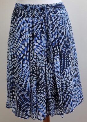 Gelco donkerblauwe rok met prints mt. 42