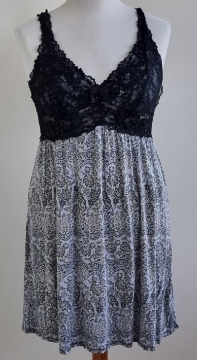 Hunkemoller grijs/zwarte slipdress mt. L
