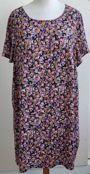 Zizzi zwart jurkje met bloemetjes print mt. 54 (XL)