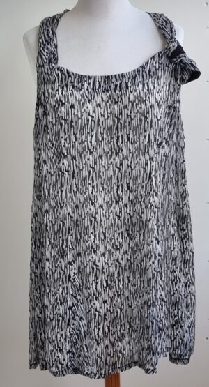 Carleoni zwart/wit transparant jurkje mt. 50/52