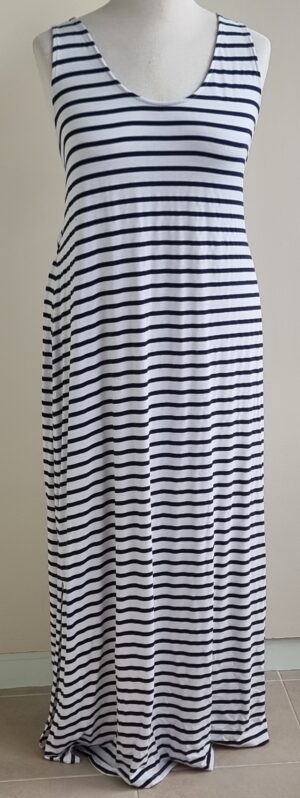 Violeta lange witte stretchy jurk met blauwe strepen mt. XXL