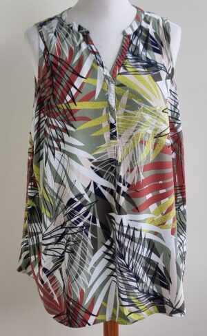 MS Mode blouse zonder mouwen met bladeren print mt. 54