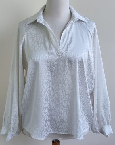 New Collection witte blouse met dieren print mt. L/XL