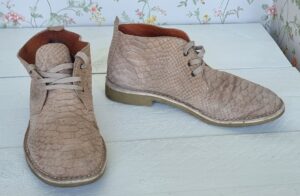 Poelman beige hoge veterschoenen mt. 40