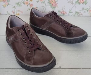 MBT bruine sneakers mt. 40
