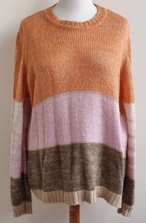 Zhenzi gekleurde trui met glimmertje mt. 54 (XL)