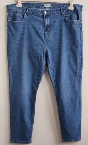 Only Carmakoma pushup jeans met hoge taille mt. 52/30